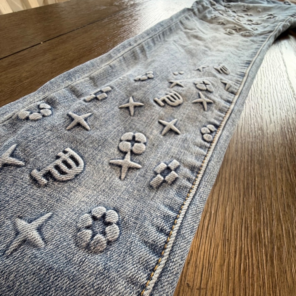 Purple Brand P001‎ Low Rise Slim Jeans Lt Indigo 3D Embossed Monogram Button Fly - Picture 5 of 16